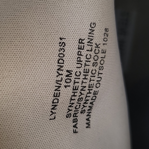 Steve Madden Lynden ankle boot. Zipper. Patent grey color. 0032 - Picture 8 of 8